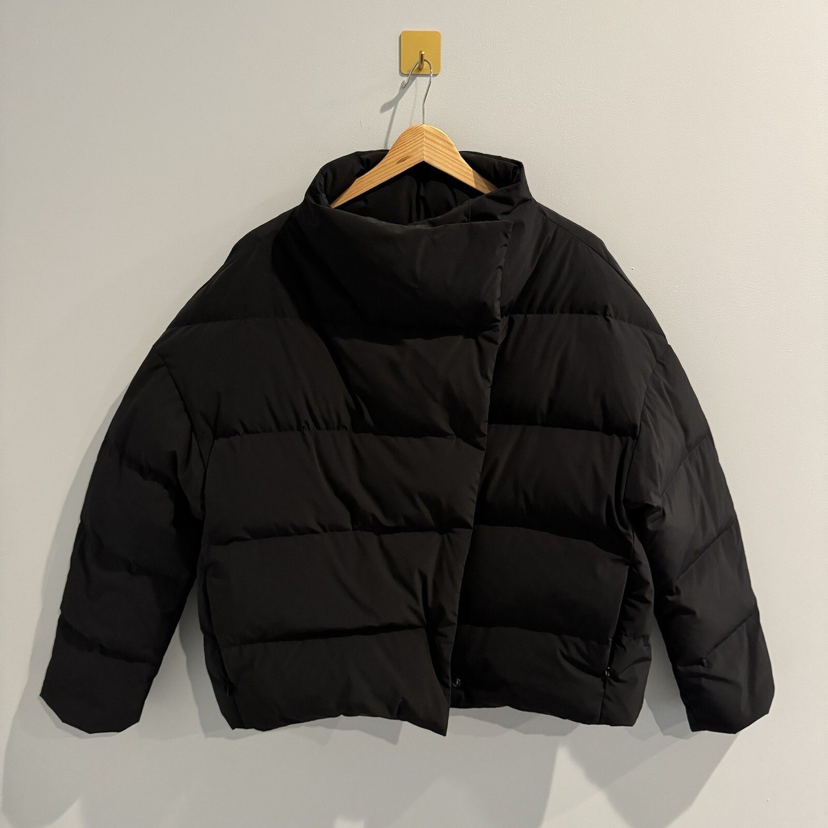 NWT* Theory Offset Puffer Jacket in Black Paper Nylon, Size L | eBay