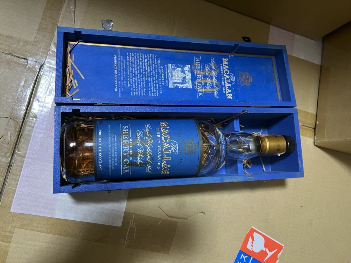 マッカラン - Macallan 30 ブルーボトル　空箱 s-l1200.jpg