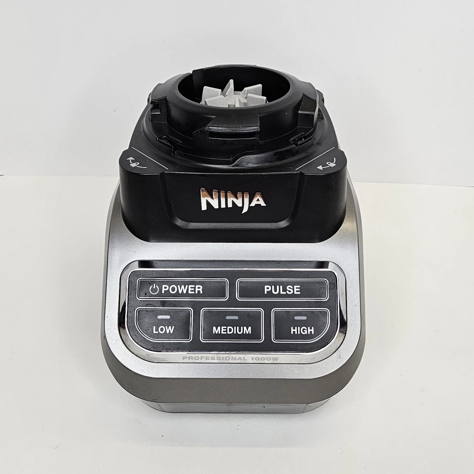Ninja BL610 Professional Blender 1000 Watts Motor Base Rep Working