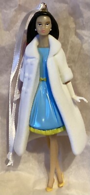 POPPY PARKER - RELUCTANT DEBUTANTE - HEIRLOOM CHRISTMAS ORNAMENT - BRAND NEW
