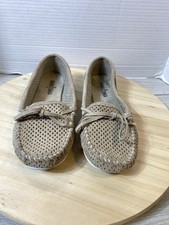 Minnetonka Shoes Womens Size 8 Taupe Suede Perforated Moccasin Slip On