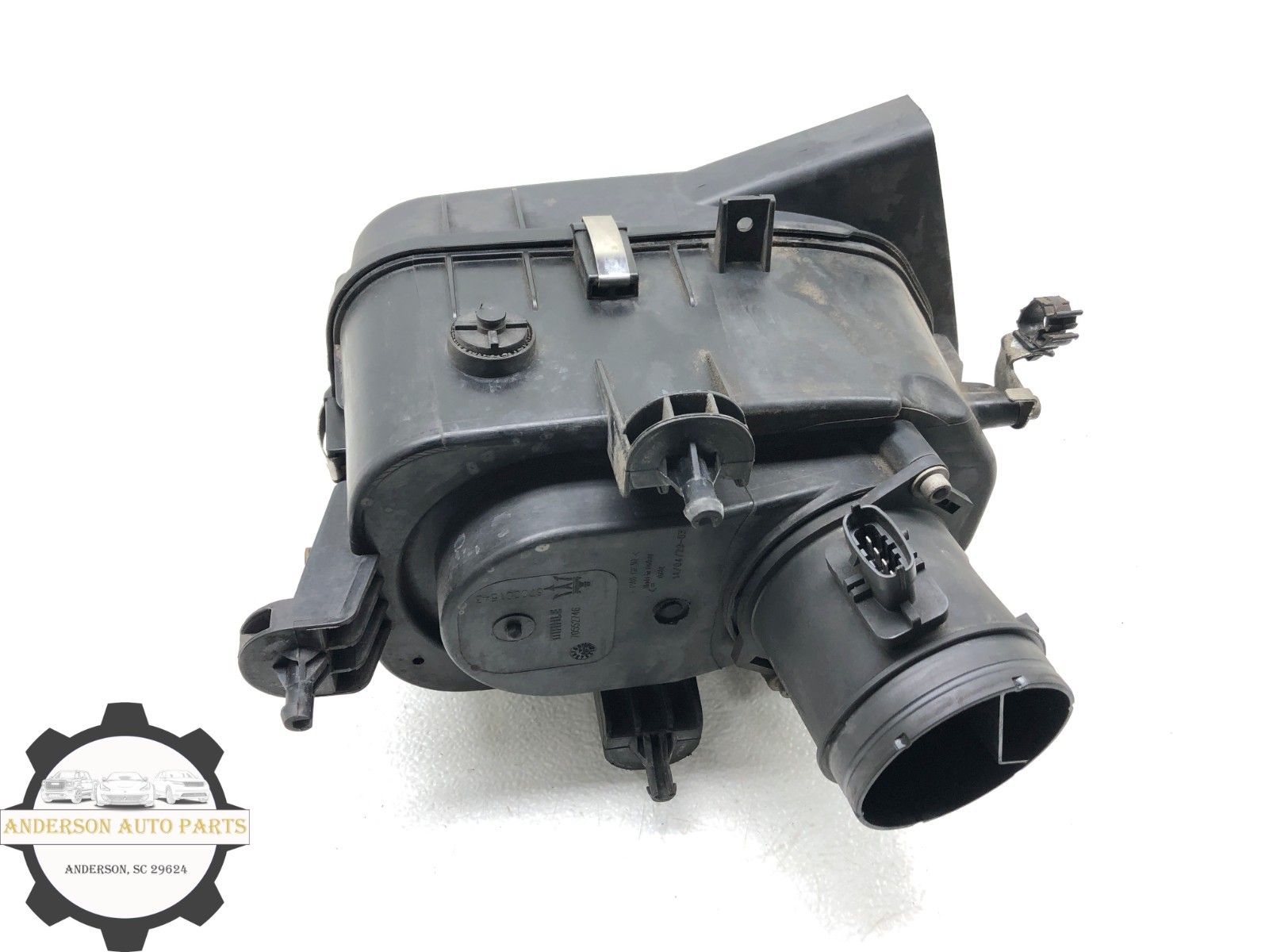 2014-2020 MASERATI QUATTROPORTE 3.0L RIGHT PASS AIR CLEANER FILTER HOUSING OEM