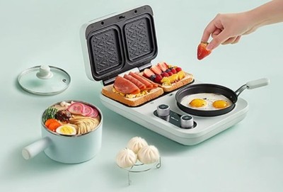Hot Press Sandwich Maker Breakfast Machine Home Use Compact Light Meal Maker 
