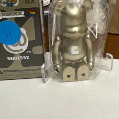 Medicom Toy BE@RBRICK Series 52 Silver Bearbrick Plastic E Figure Boxed