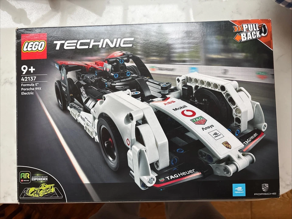 LEGO Technic 42137 Formula E Porsche 99X Electric, photo 2 of 2
