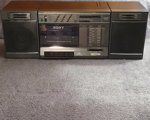 Clean Serviced New Belt Installed SONY CFS-3000 Radio Cassette Player View/Read