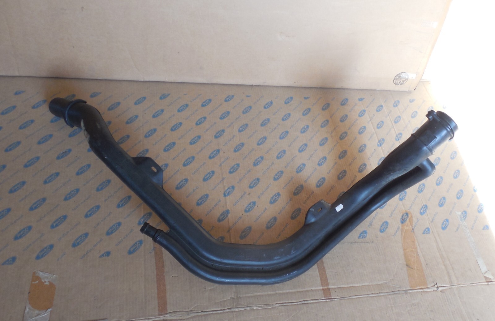 Hajus Original Kraftstoff Einfüllstutzen Trichter Für Ford Diesel Modelle Hajus Original Kraftstoff Einfüllstutzen Trichter Für Ford Diesel Modelle