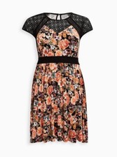 Torrid women’s black floral Mini Super Soft Lace Inset Skater Dress plus sz 4