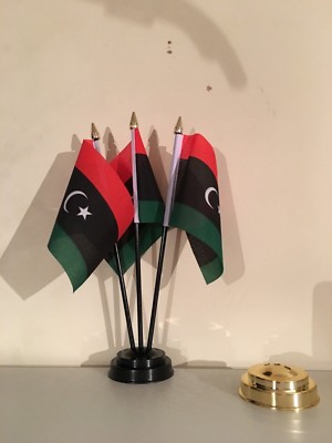 LIBYEN NEUES KÖNIGREICH TISCHFLAGGE SET 3 Flaggen und Sockel