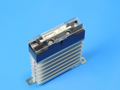 Yamatake PGM10F Halbleiterrelais Solid State Relay