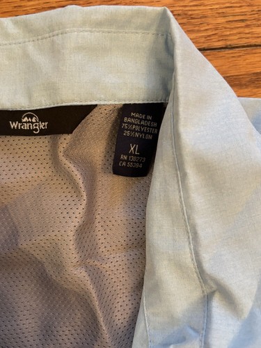 NWT Wrangler Men’s Outdoor Short Sleeve Fishing Shirt with UPF 30+ Size XL Blue - Picture 6 of 8