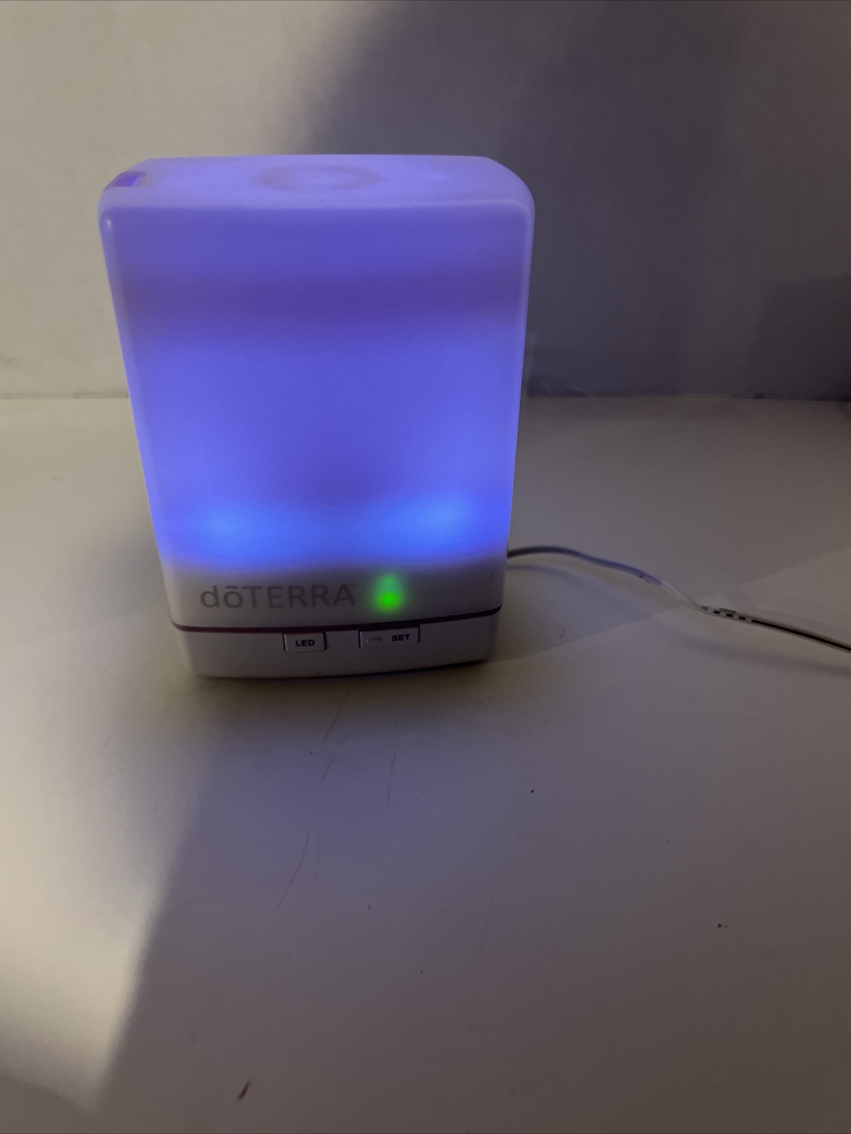 DoTERRA Aroma Lite Diffuser For Essential Oil White Purple Light eBay