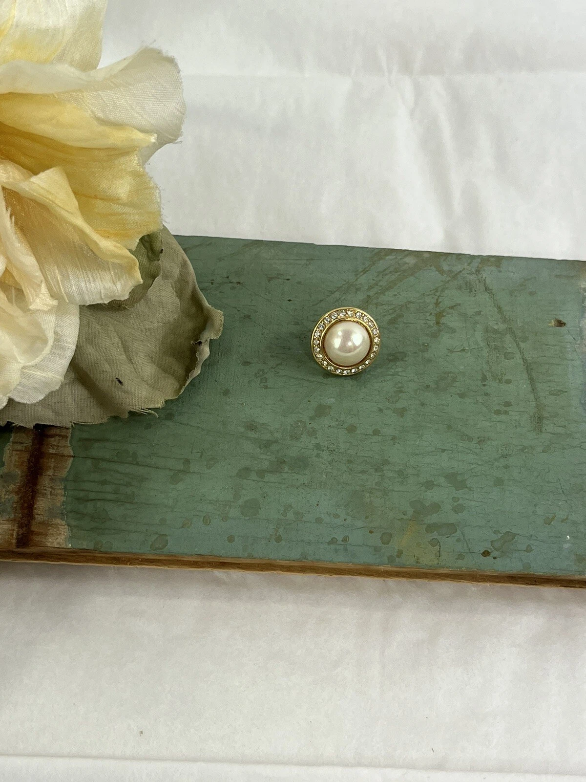 Boucles d'oreilles simples Christian Dior