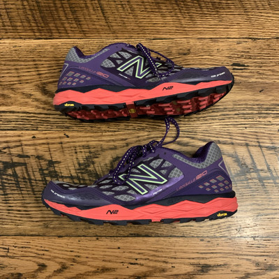 New Balance Womens Leadville 1210 Trail Running Sneakers Size 7 B Purple Vibram