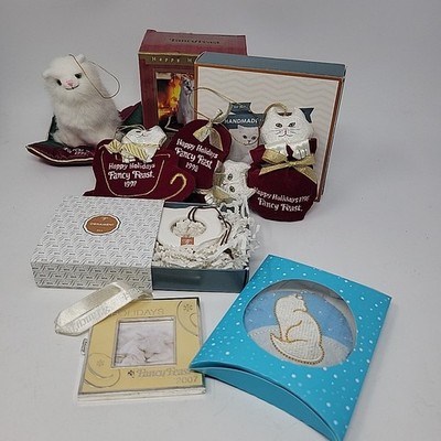 Vtg Fancy Feast Cat Christmas Ornament Lot of 7 1996,1997,1998,99,2007,2019,2014