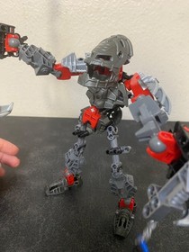 LEGO BIONICLE: Maxilos and Spinax (8924), 95% complete!