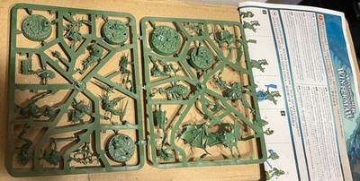 Warhammer Underworlds - The Skinnerkin (Ungebaut & Unbemalt, Nur Modelle)