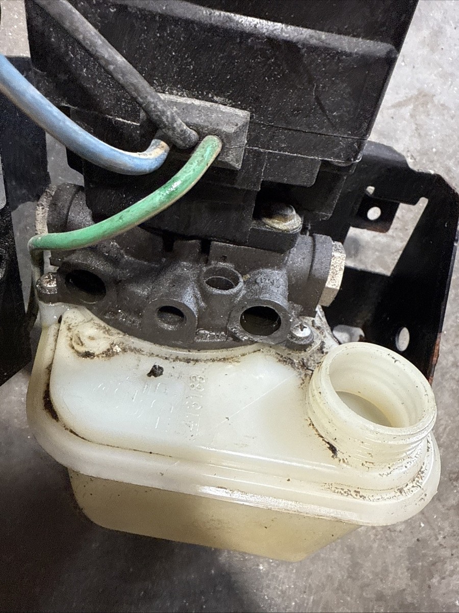 まりまり MerCruiser Power Trim Pump With Bracket SAE J1171 Marine
