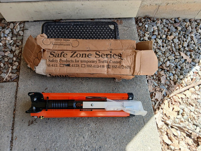 Bone Safety Model # SSZ-412-SUB Highway Safety Sign 4 Leg Stand w/ Spring - New