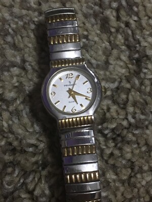 GUC! VINTAGE Peugeot Quartz Women