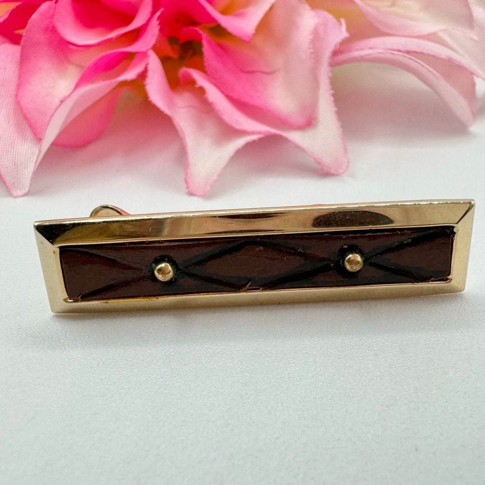 Barra de clip de corbata de cuero acolchado Hickok vintage marrón rico tono dorado clásico firmado Foto 3 de 4