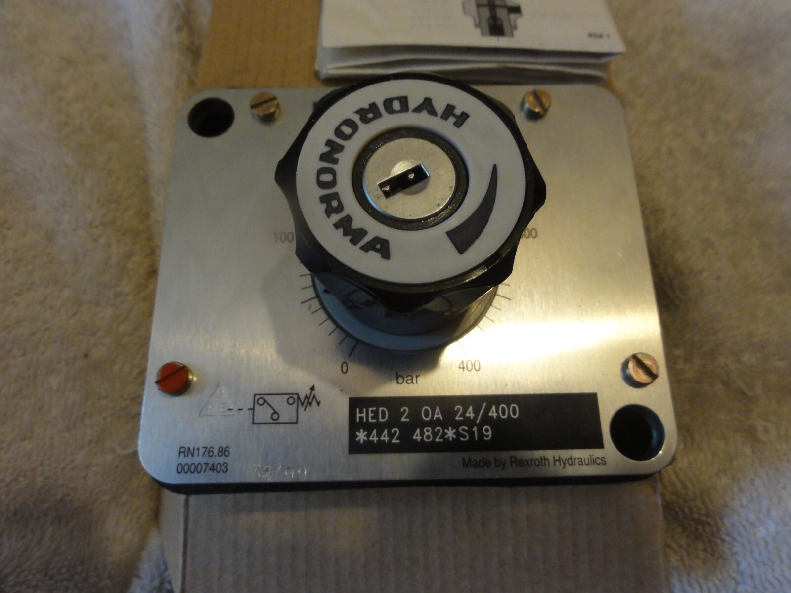 Rexroth HED 2 0A-24/400 VSU1-22 Pressure Switch RD 50 065-B - New (Open Box)