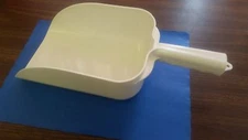 POPCORN SCOOP 64 oz WHITE LARGE PLASTIC BAR & RESTAURANT GRADE/HOME BARS LOT #1