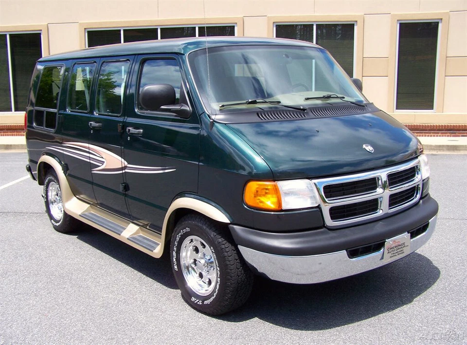 2003 Dodge Ram Van 1-OWNER 8K ORG CONVERSÃO ALCE CARROCERIA CURTA VAGÃO SUPERIOR BAIXO - Imagem 3 de 4