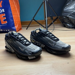 Grailify - Nike nike finger trap max ebay shoes clearance Triple White -  nike hyperdunk lunar low tops black pants images