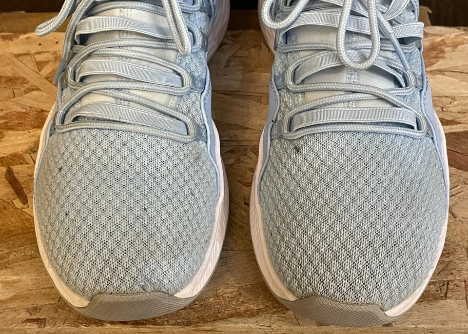 Tênis masculino 10.5-Nike Jordan Formula 23-Treinador-881465 406-Azul Gelo-Saltos UNC - Imagem 3 de 4