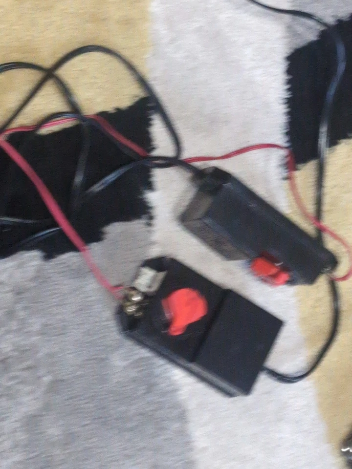 Bachmann HO Santa Fe 307 Toy Train Vintage With 15 Tracks & Car Working. - Image 3 of 3