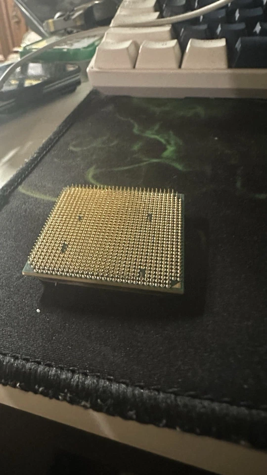 AMD ATHLON II X2 240e - AD240EHDK23GM SOCKET AM3 - 2.8GHZ DUAL CORE - 2MB CACHE - Image 2 of 2