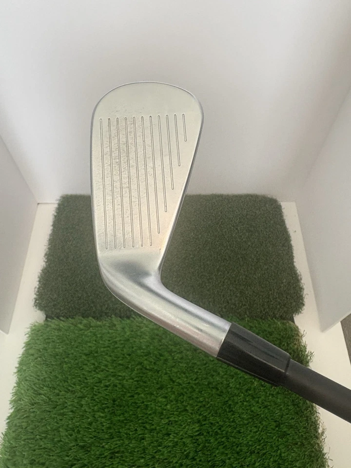 Callaway Apex UT 24 2-Iron 18° MMT 90g X Extra Stiff Flex RH Utility Rescue - Image 4 of 4