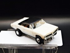 Aurora MM T-Jet JL Pontiac GTO Wht/Blk NOS Body  Chassis