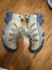 Keen Ladies Hiking Shoes 7.5m