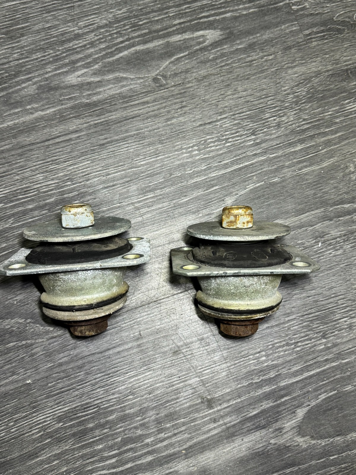 LAMBORGHINI GALLARDO LP550 LP560 570 TRANSMISSION MOUNT OEM 420399151B