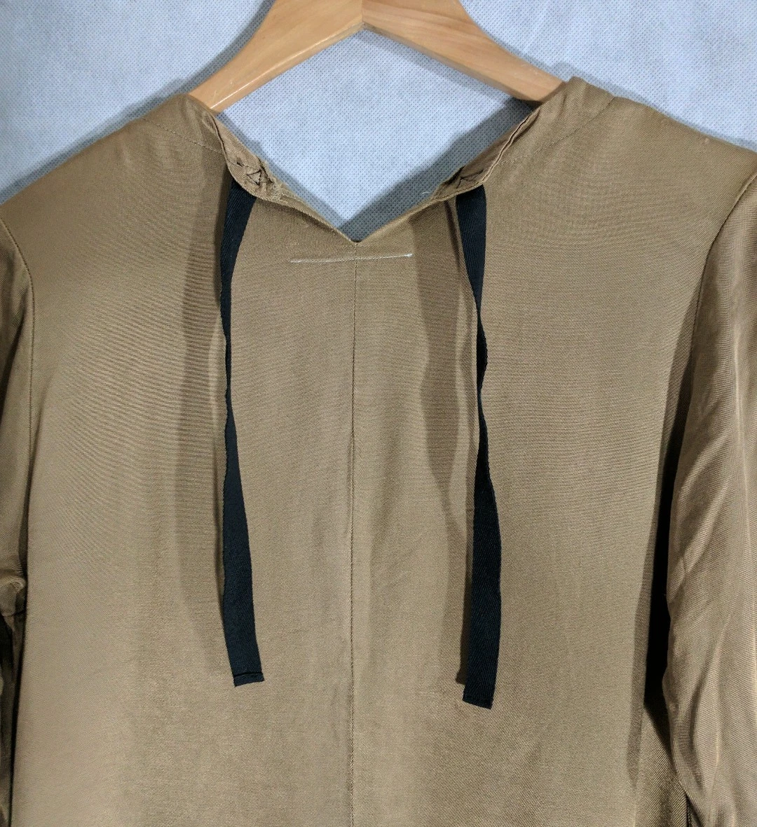 Abito Maison Margiela 6 vintage pre MM6 oro lucido cravatta taglia 40