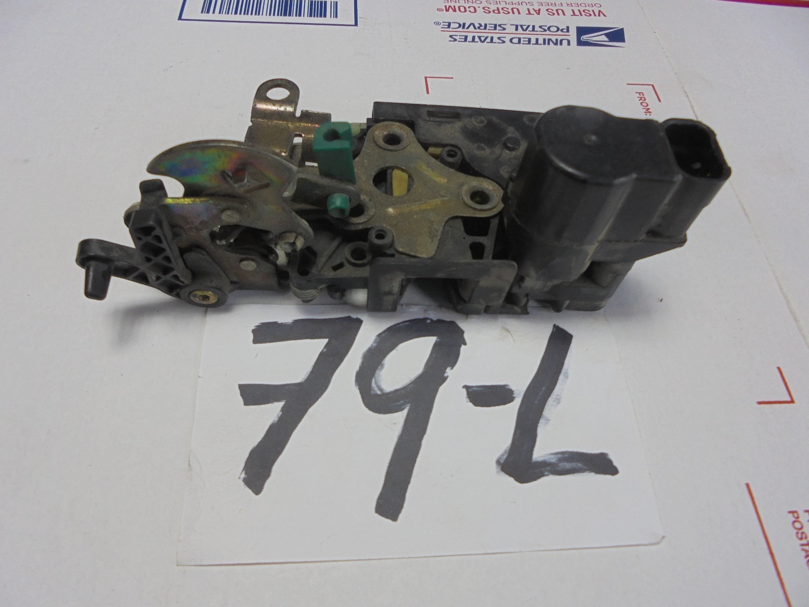 95 96 97 98 99 00 01 02 03 04 S-10 Blazer REAR PASSENGER side Door Latch #79
