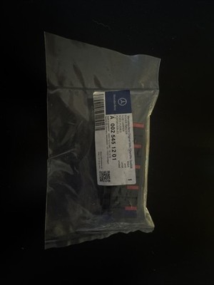 New Genuine Mercedes-Benz-Sprinter Fuse Box 0025451201 / 002-545-12-01 OEM
