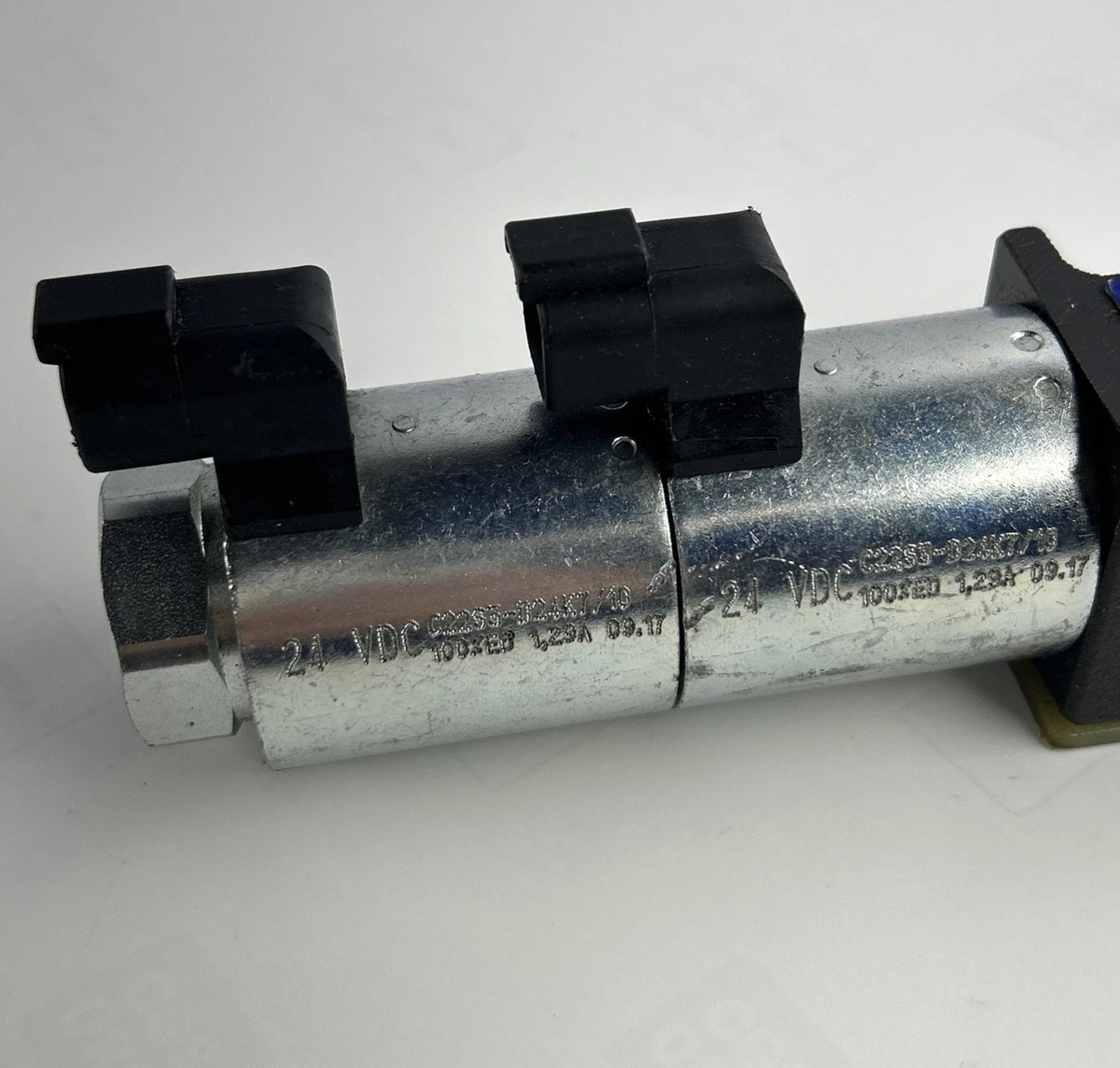 Continental Hydraulics VSD03S-3A-AR0-24K7-A Hydraulic Valve 24VDC 5000 PSI photo 4