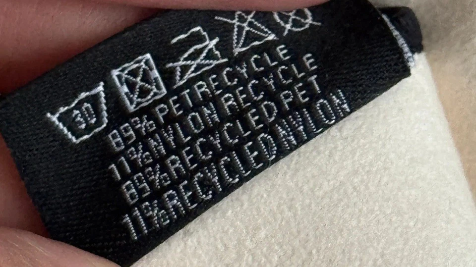 Chanel Beaute Logo Throw Blanket with Travel Pouch Beige Travel GWP NIB - Image 3 of 4