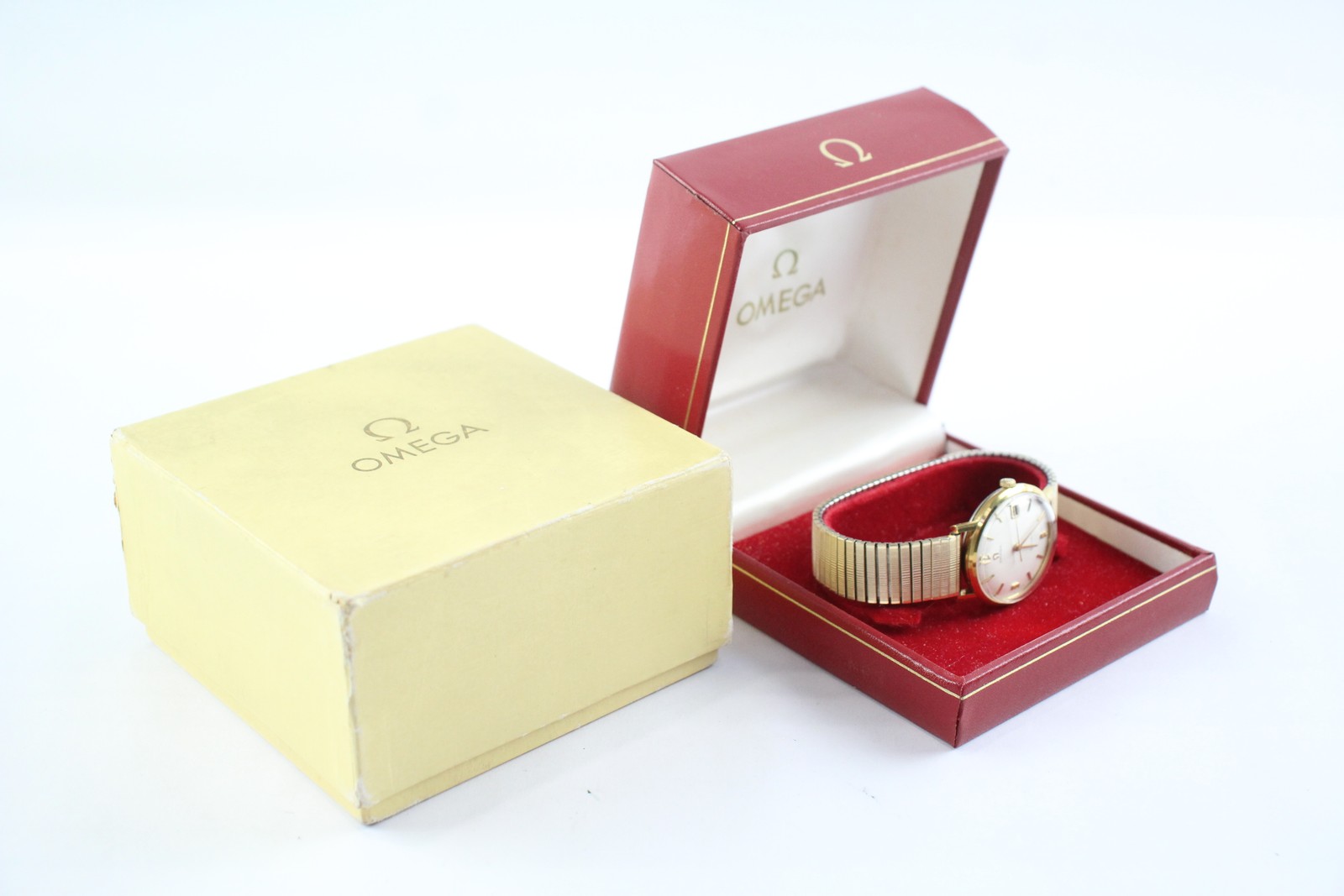 Omega Watch 132.00019 Ref Geneve Wind Vintage WORKING Hand - vintagewatches.pk