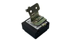 09-17 NISSAN 370Z THEFT LOCKING CARD SLOT CON...