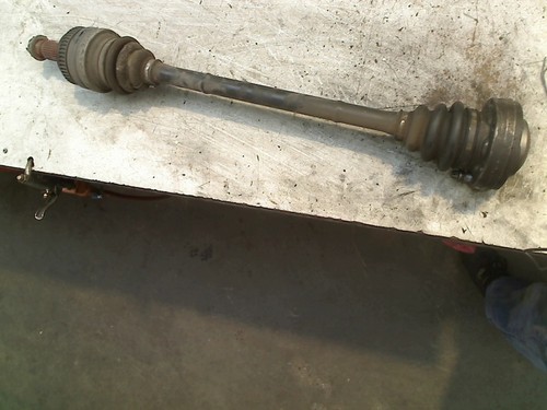 ANTRIEBSWELLE RECHTS HINTEN BMW 1 serie (E87/87N) 2005 7533446