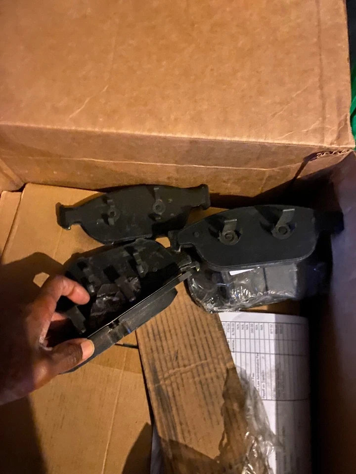 2016 audi a6 2.0 rotors and brakes kit never got to use car accident  - Image 4 of 4