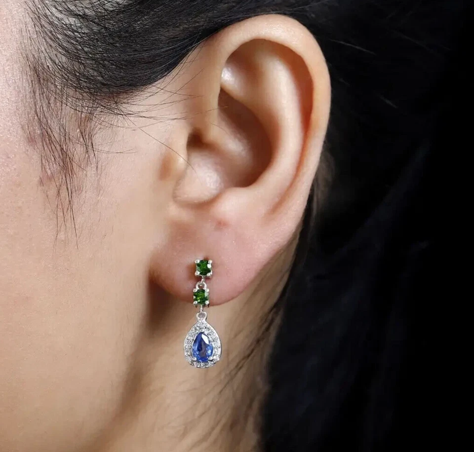 Pendientes de cianita y múltiples piedras preciosas de Cachemira en platino sobre plata de ley de 1,8 quilates Foto 3 de 4