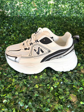 ON TREND LUX SPORT DAD TRAINER IN TOTAL WHITE WITH BLACK ACCENTS