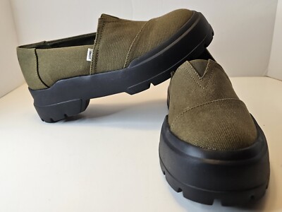 Women's TOMS Comlow Sneak Slip On Shoes- Size 7.5- NWOT! Nice!!