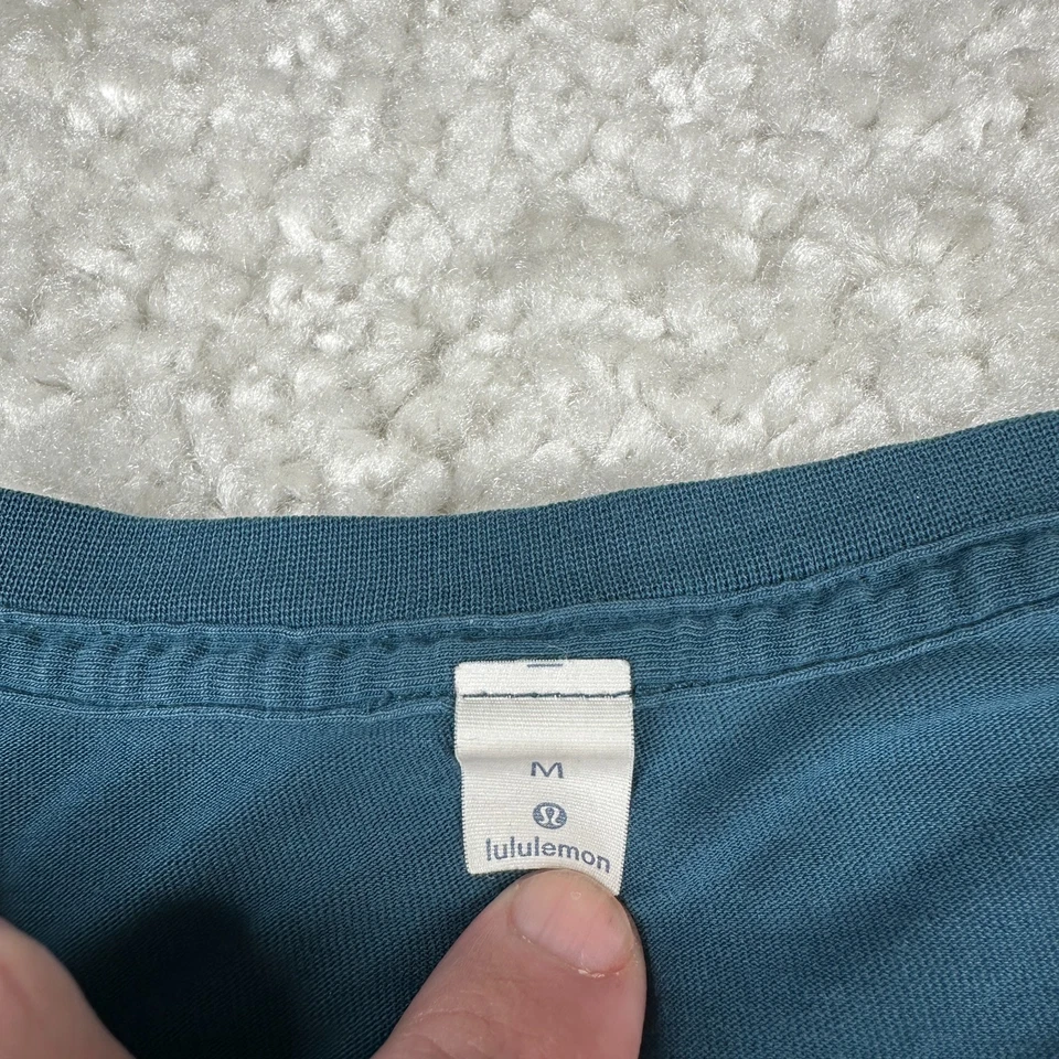 Lululemon T-Shirt Mens Medium Blue Performance Wicking Tee Active Gym- FLAW - Image 3 of 4