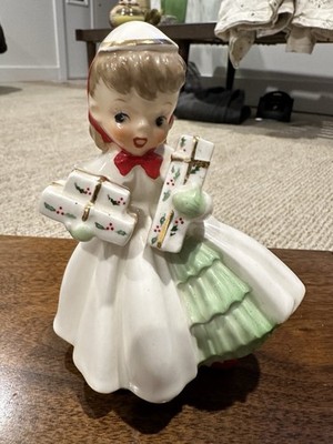 Vintage 1956 NAPCO Christmas Shopper Girl Holding Gifts Japan AX1690B, RARE